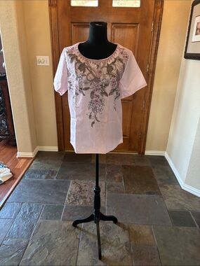 Women's Scoop Neck Top - Light Pink with floral print.
